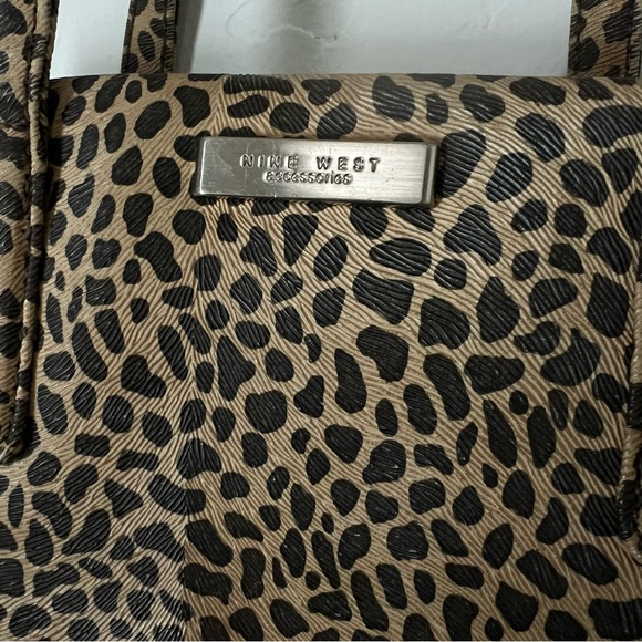 Nine West Brown Leopard Print Purse Quiet Luxury Animal Print Statement Bag - Picture 3 of 5